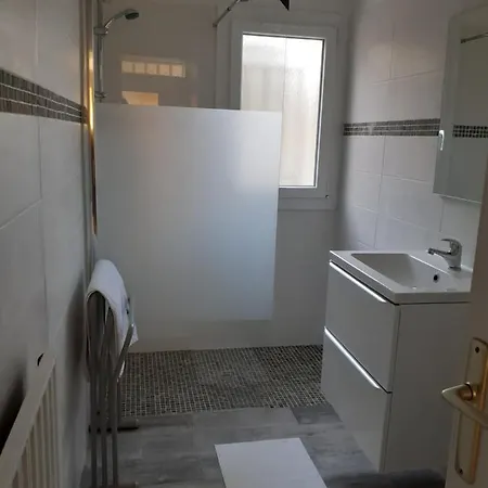 Appartement F4 Au Cœur De 3 Nuits Minimum Wifi Et Parking Commun Gratuit